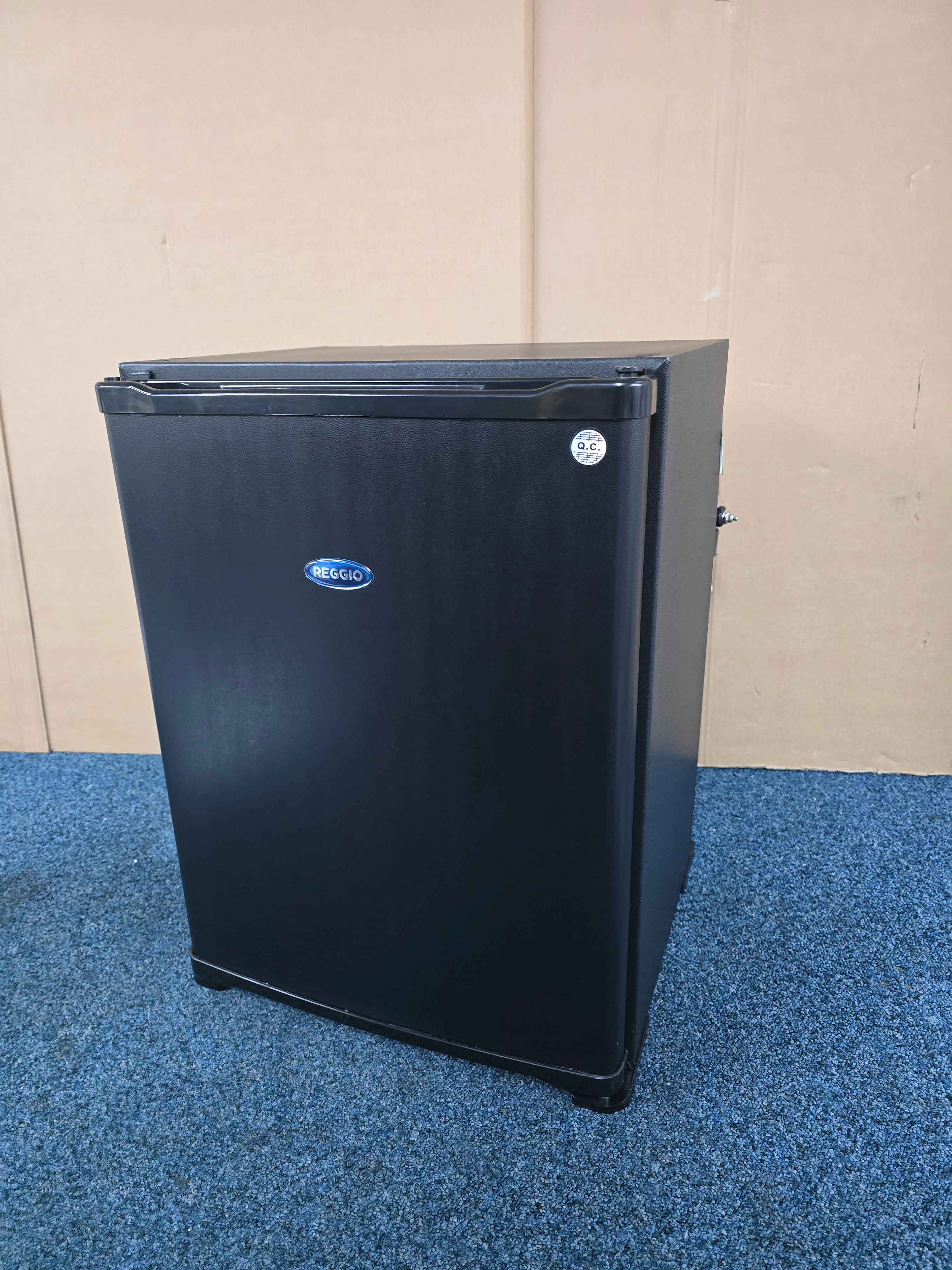 Reggio SK35A (BK) Motorhome Fridge 240 / 12 Volt Camper Caravan Black GRADE A