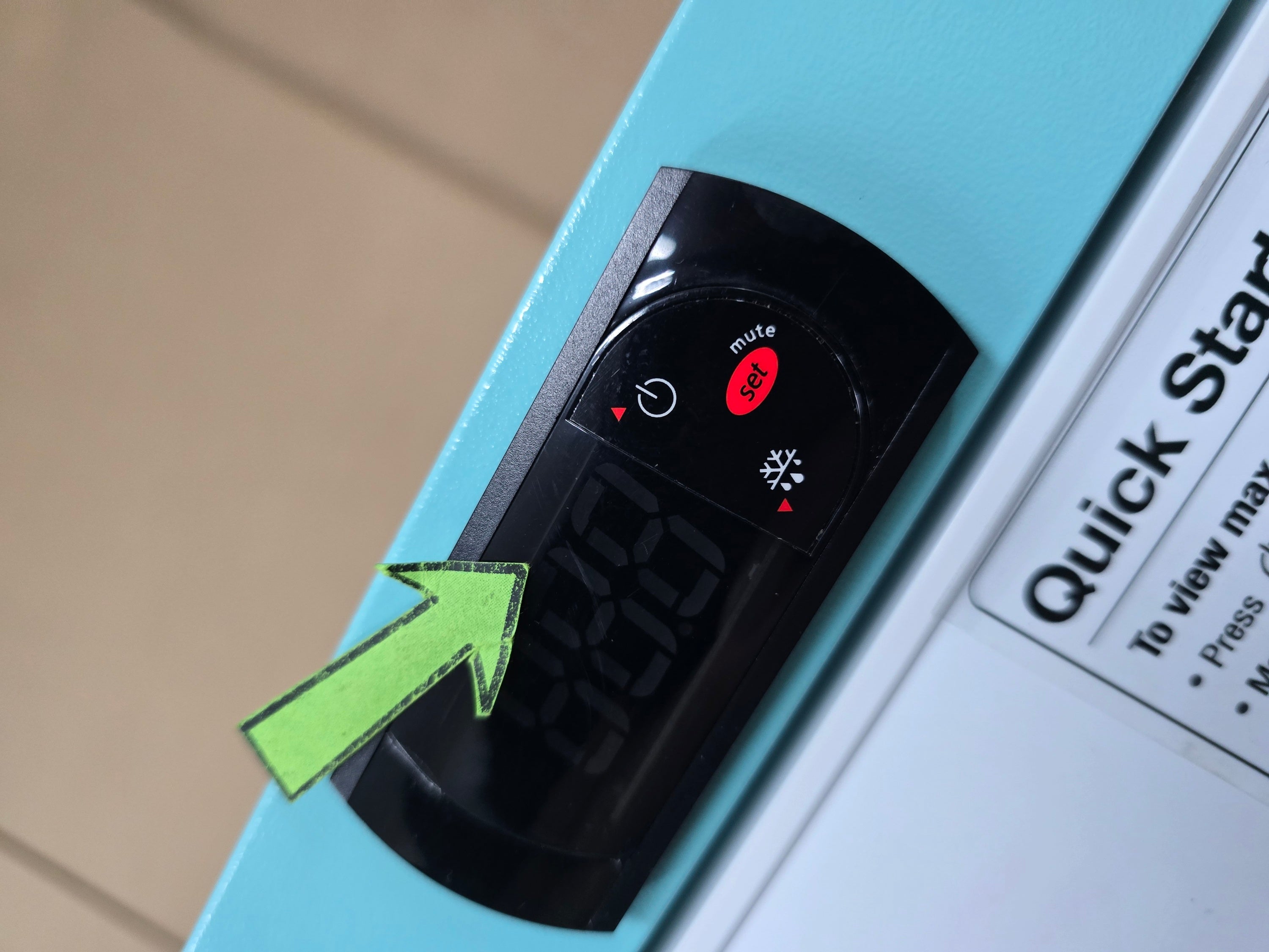 Lec PESR47DC-UK Pharmacy Refrigerator 47L Countertop Solid Door White GRADE B