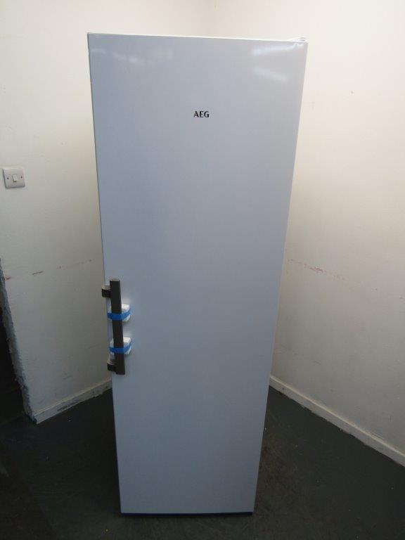 AEG ORK7M391EW 390 Litres E Rated Tall Larder Fridge in White GRADE B