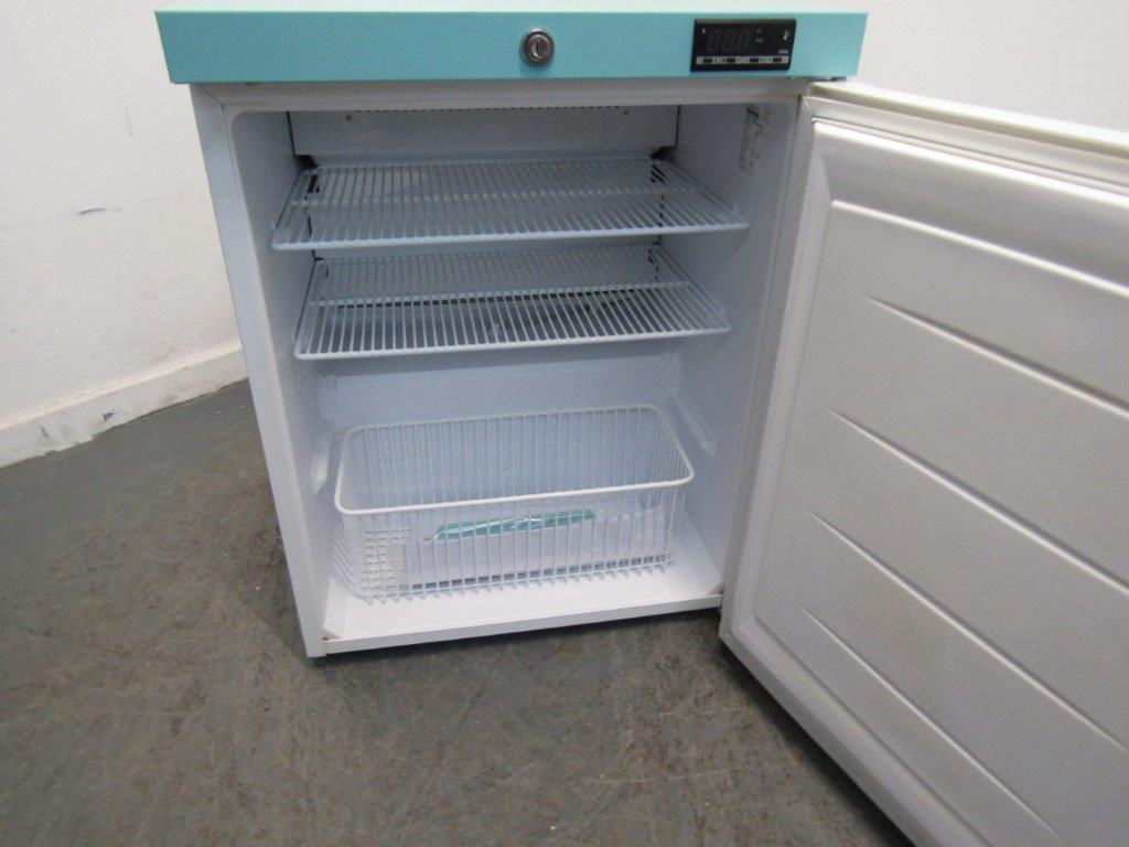 Lec WSR82UK Ward Refrigerator 82L with Solid Door REFURBISHED