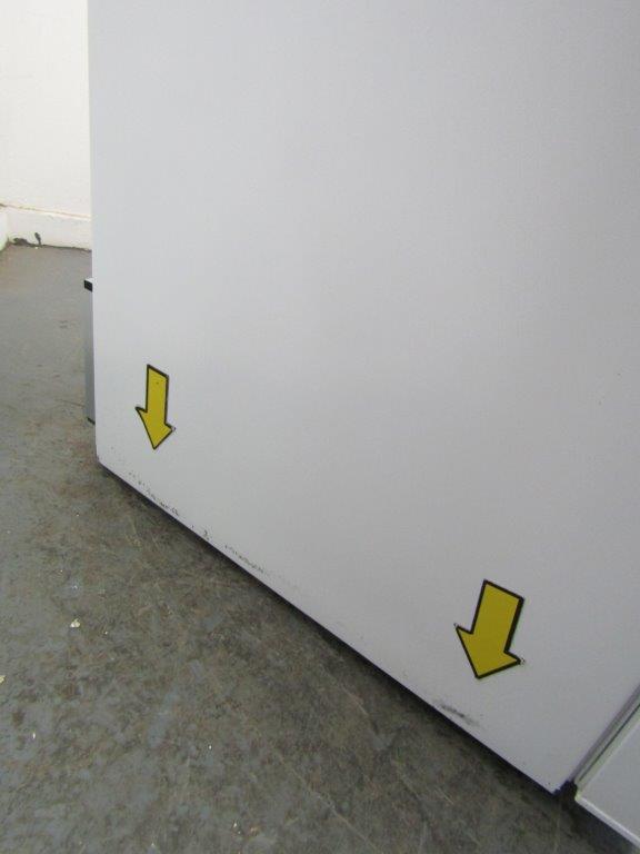 Lec NSR158BT-UK Neonatal Undercounter Fridge White GRADE B
