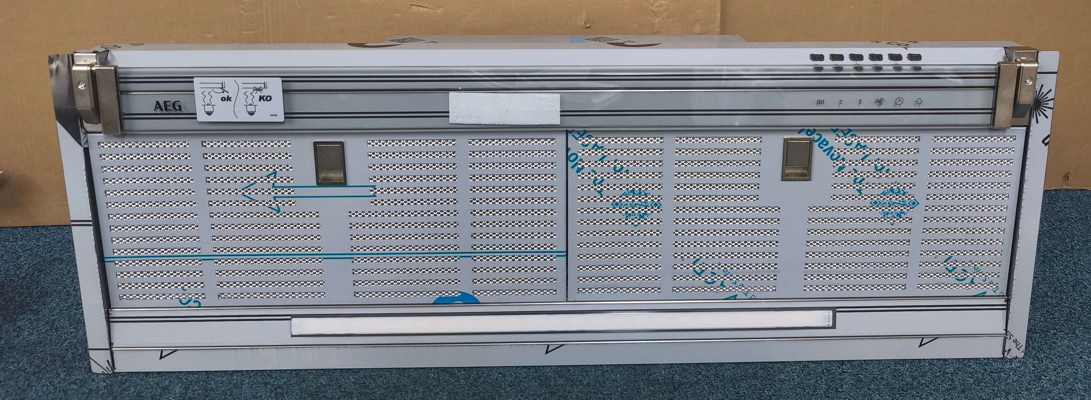 AEG GDE689HM 90cm Integrated Canopy Hood in Stainless Steel GRADE B
