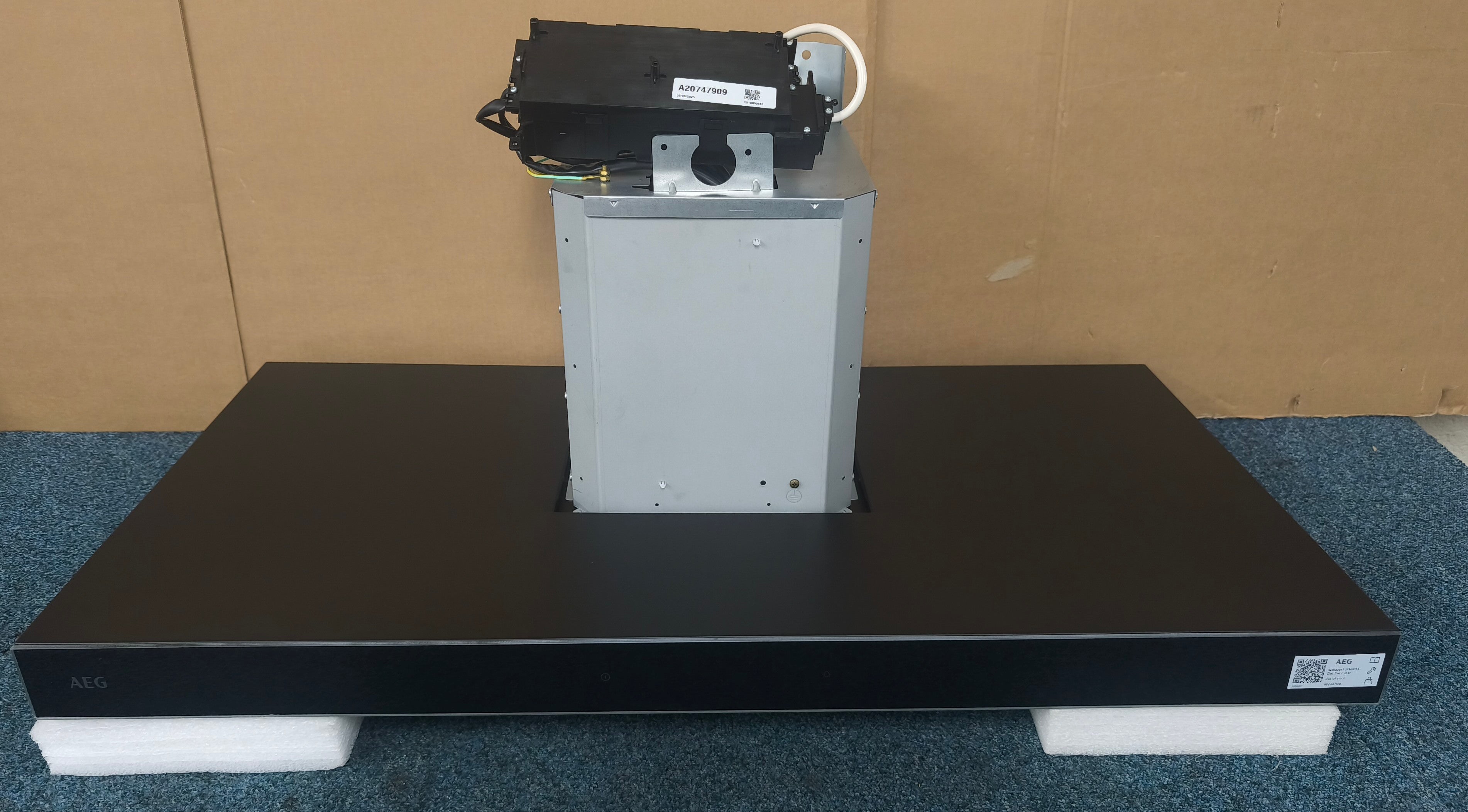 AEG GB67D91HB 6000 Series Cooker Hood 90cm Chimney Matt Black GRADE B