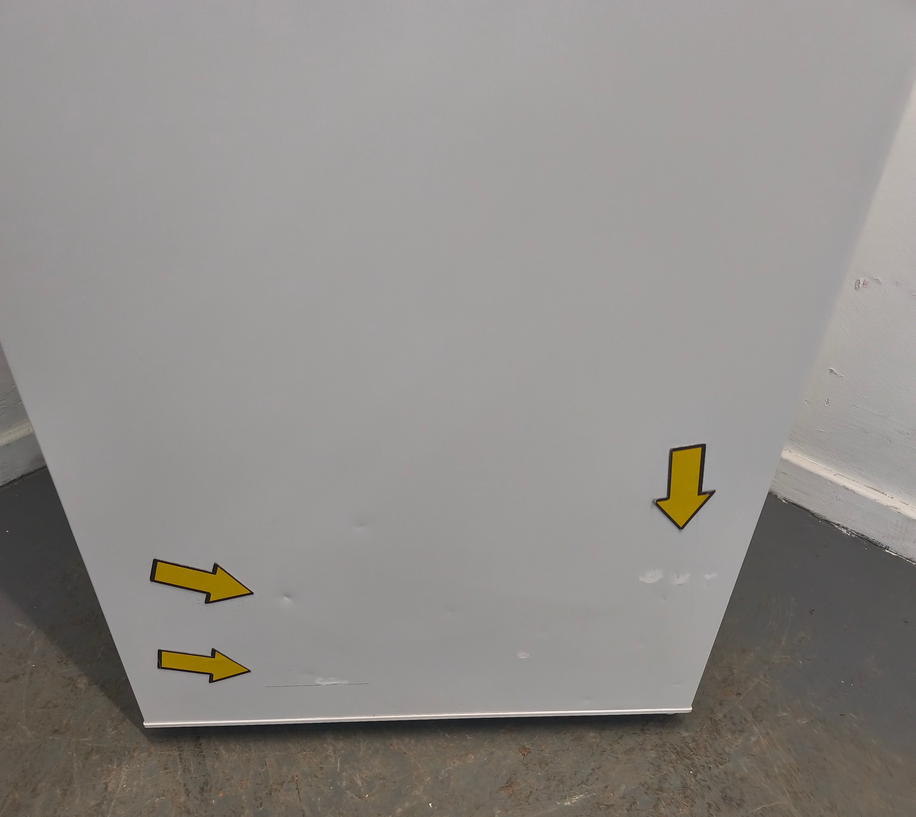 Lec Tall Laboratory Freezer LSFSF312BT 312 Litre Bluetooth White GRADE B