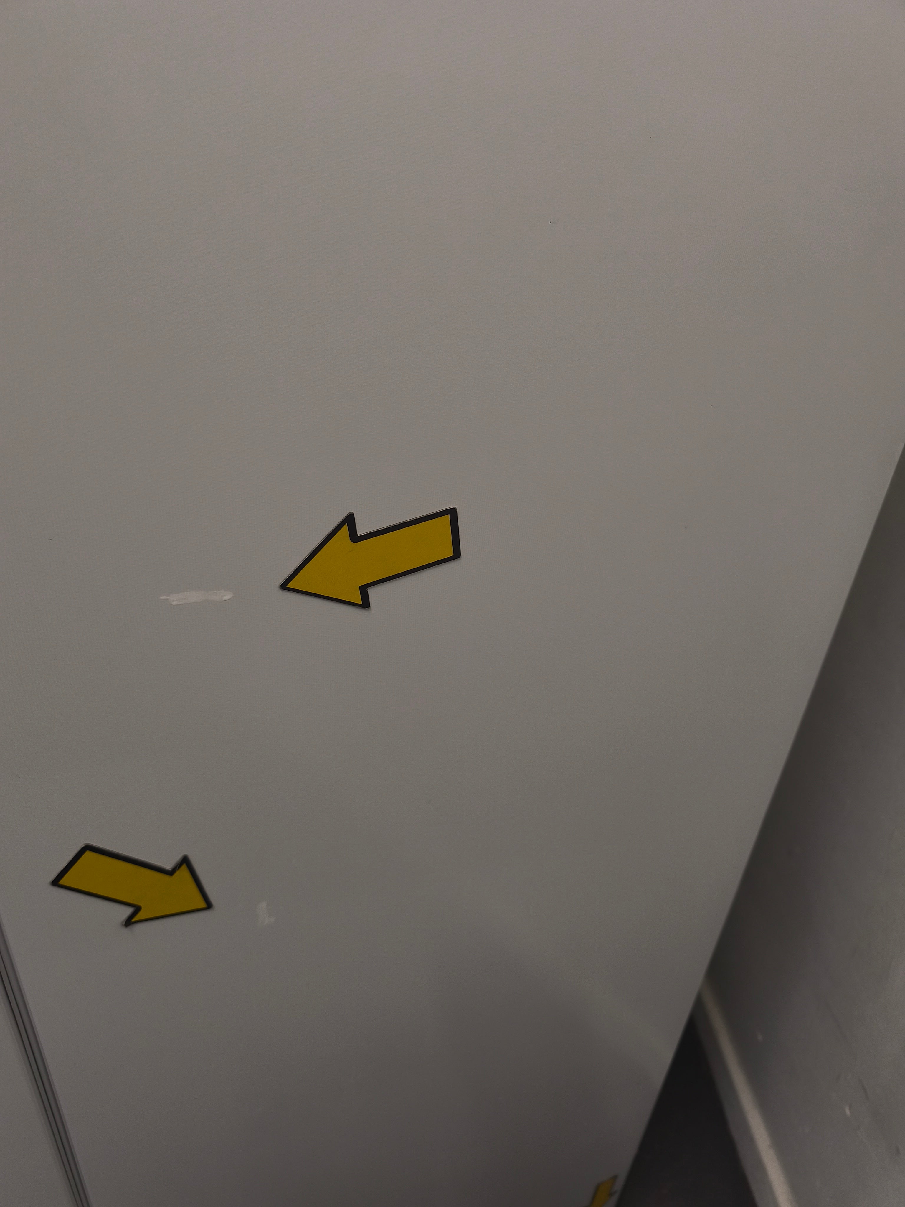 Lec Tall Laboratory Freezer LSFSF312BT 312 Litre Bluetooth White GRADE B