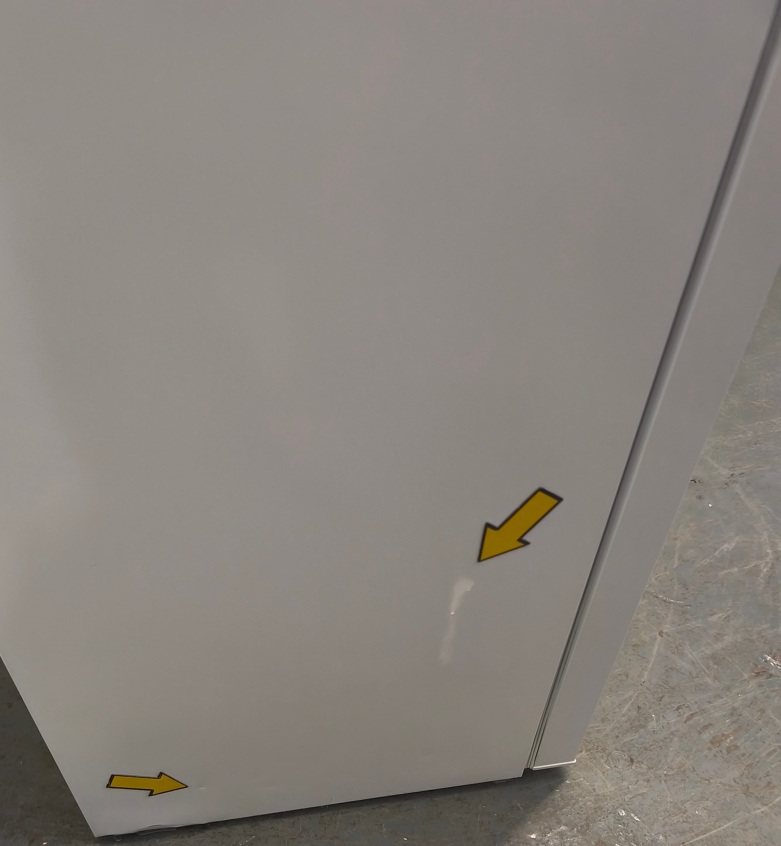 Lec Tall Laboratory Freezer LSFSF312BT 312 Litre Bluetooth White GRADE B