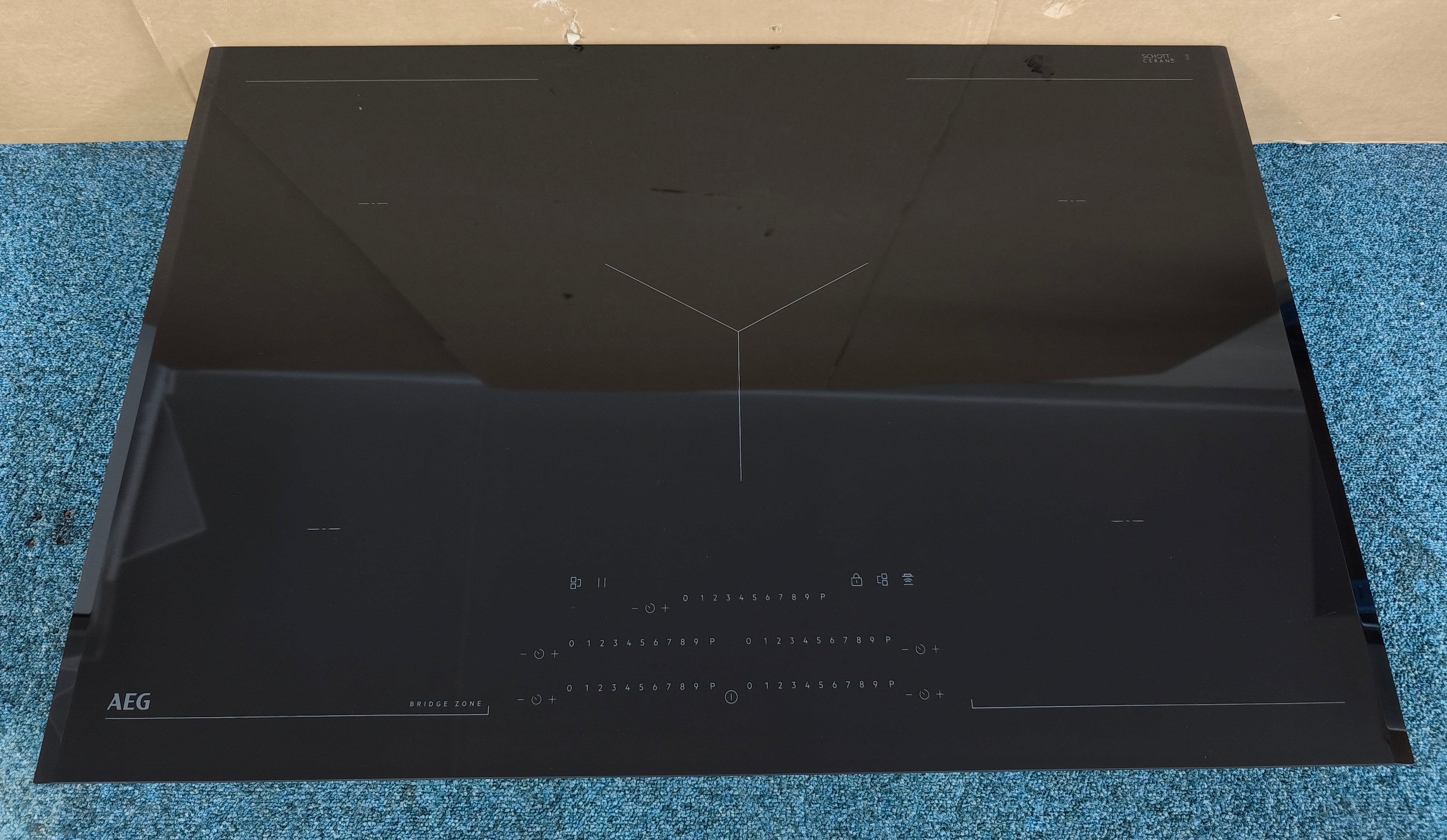 AEG NIK85M0HFB Multi Bridge Black Glass Induction Hob 80cm GRADE B