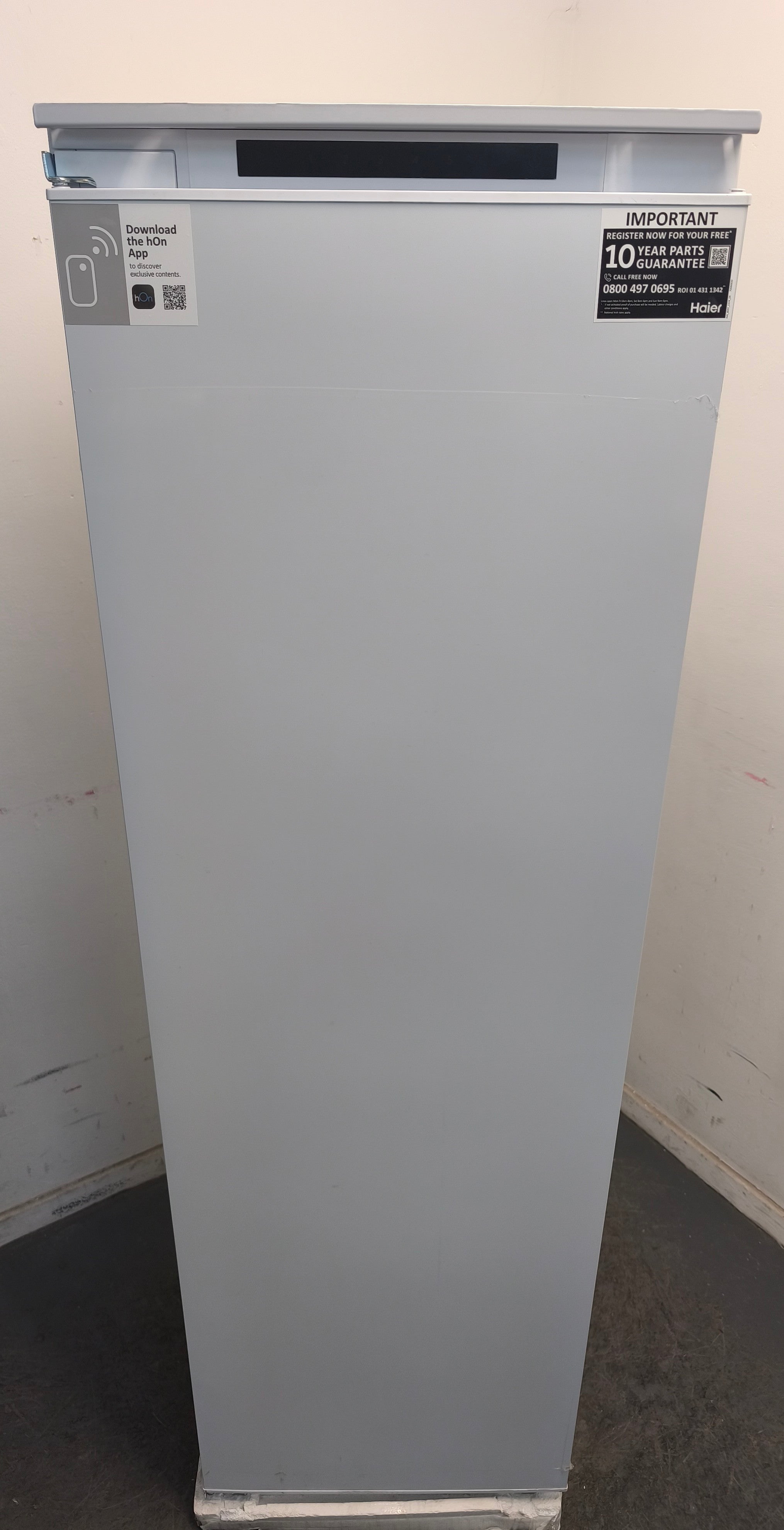 Haier HAUN518EWK Tall Fully Integrated No Frost Freezer Sliding Hinge GRADE A