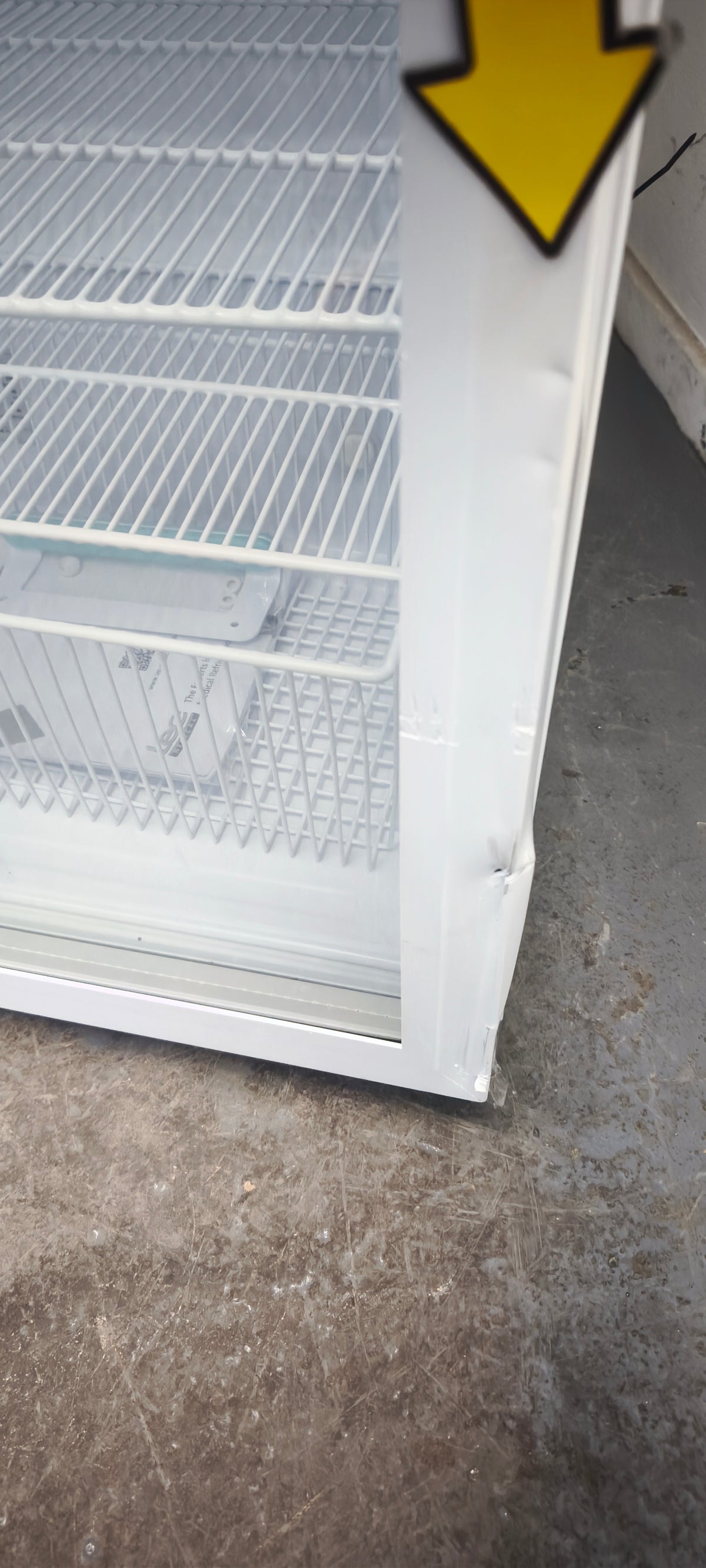 Lec PPGR310BT Pharmacy Fridge 310L Bluetooth Enabled Glass Door GRADE B