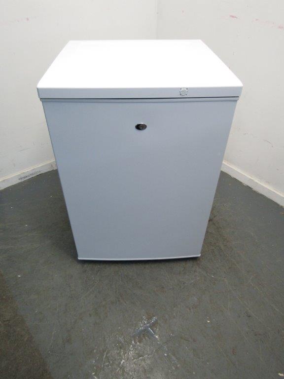 Laboratory Refrigerator LSFSR110UK 158L with Solid Door White GRADE B