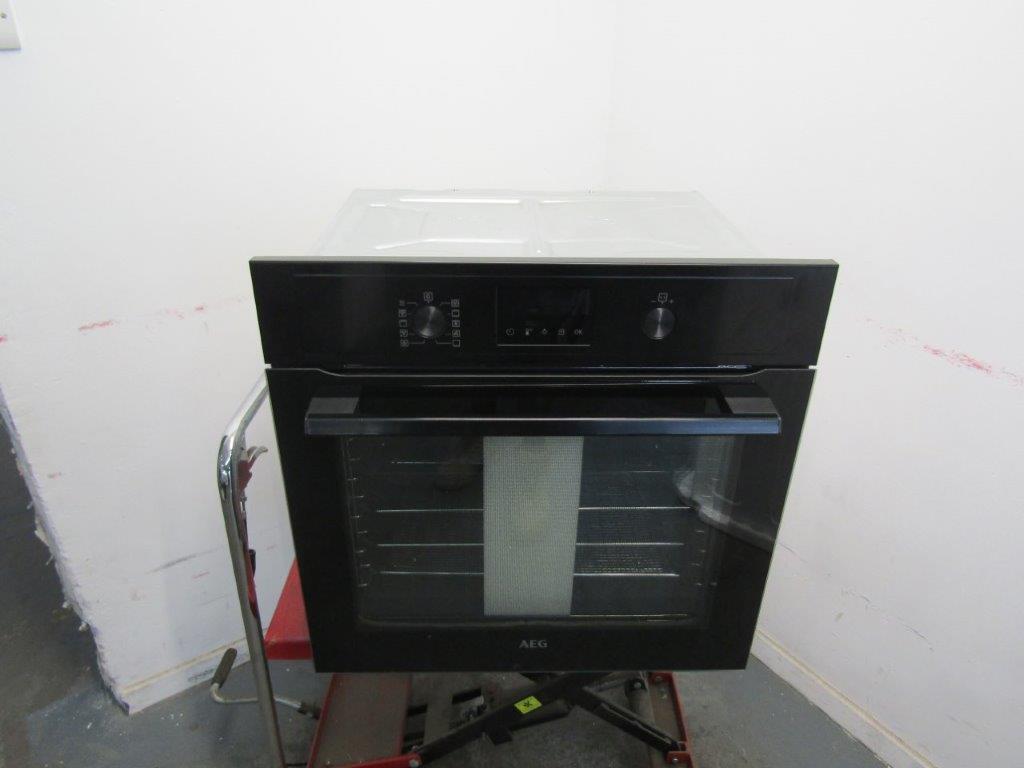 AEG BPX535A61B Single Oven Electric Built in Pyrolytic AirFry Black GRADE B