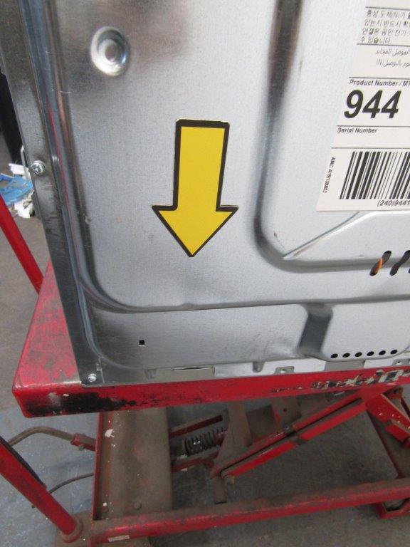 AEG BPE748380T Single Oven Electric Built in Pyrolytic in Black Ex Display