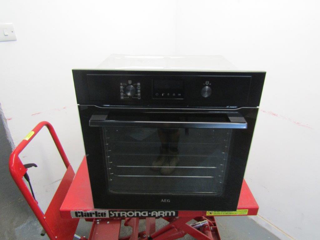 AEG BPX53506EB Single Oven Electric Built in Pyrolytic Black GRADE A