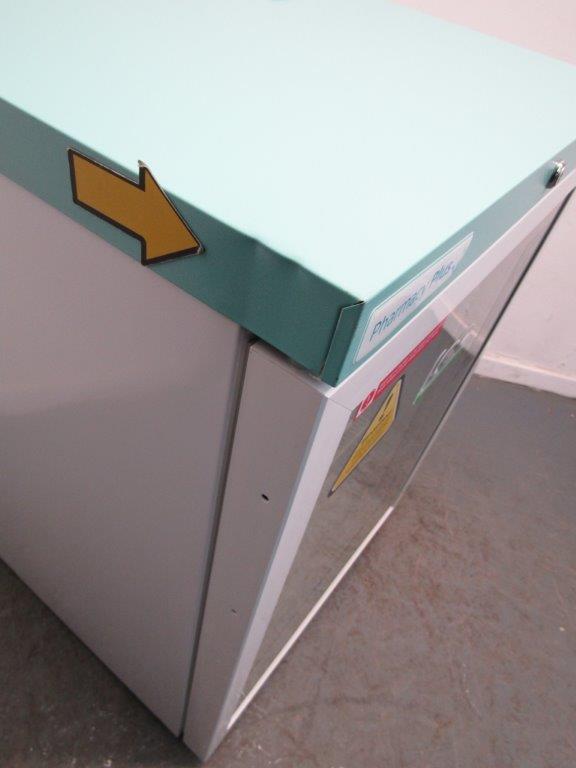 Lec PPGR158BT-UK Pharmacy Refrigerator Solid Door 158L White GRADE B