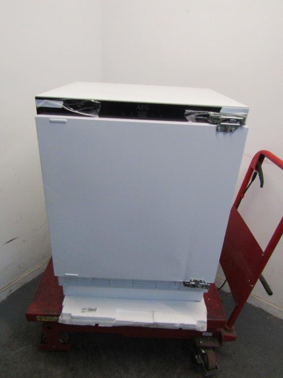 AEG NSK3S822EF Integrated Built Under Larder Fridge with Ice Box Fixed Hinge Fittings GRADE A