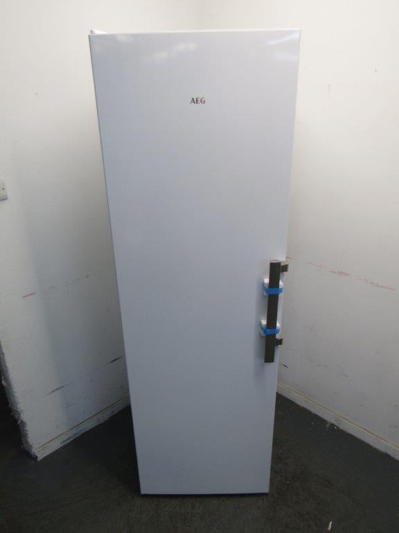 AEG OAG7M281EW Freestanding Tall Frost Free Freezer GRADE A