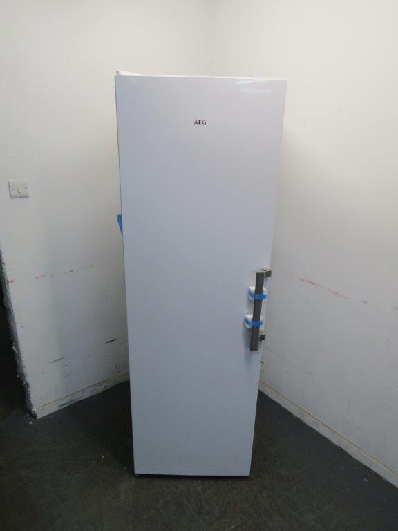 AEG OAG7M281EW Freestanding Tall Frost Free Freezer GRADE A