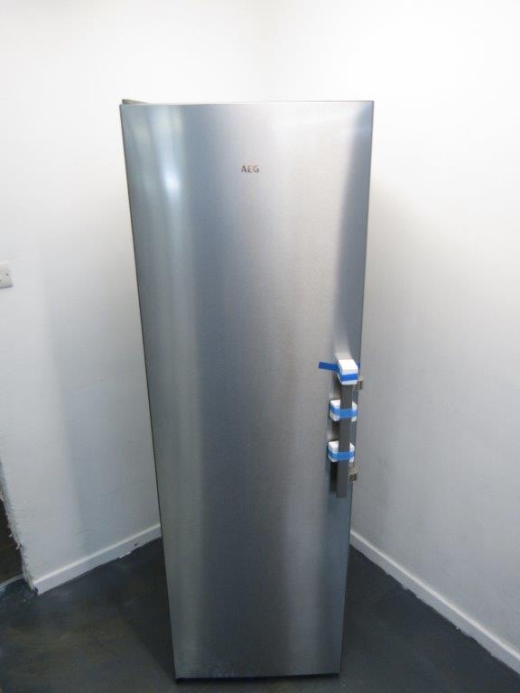 AEG OAG7M281EX Freestanding Tall Frost Free Freezer GRADE B