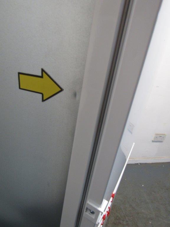 Zanussi ZNFN18ES3 Fridge Freezer Integrated 70:30 Low Frost Sliding GRADE B