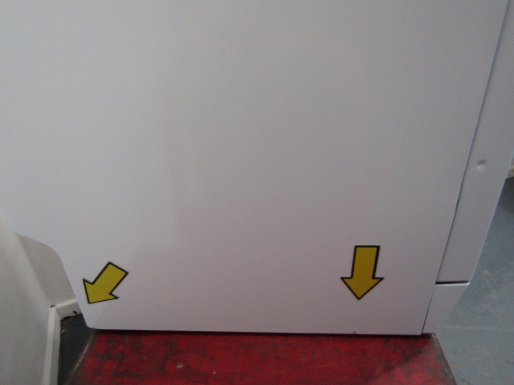 AEG FFB62417ZW Freestanding Dishwasher Slimline in White GRADE A