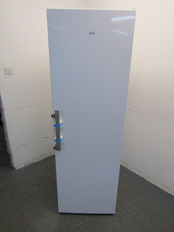 AEG ORK7M391EW 390 Litres E Rated Tall Larder Fridge in White GRADE A