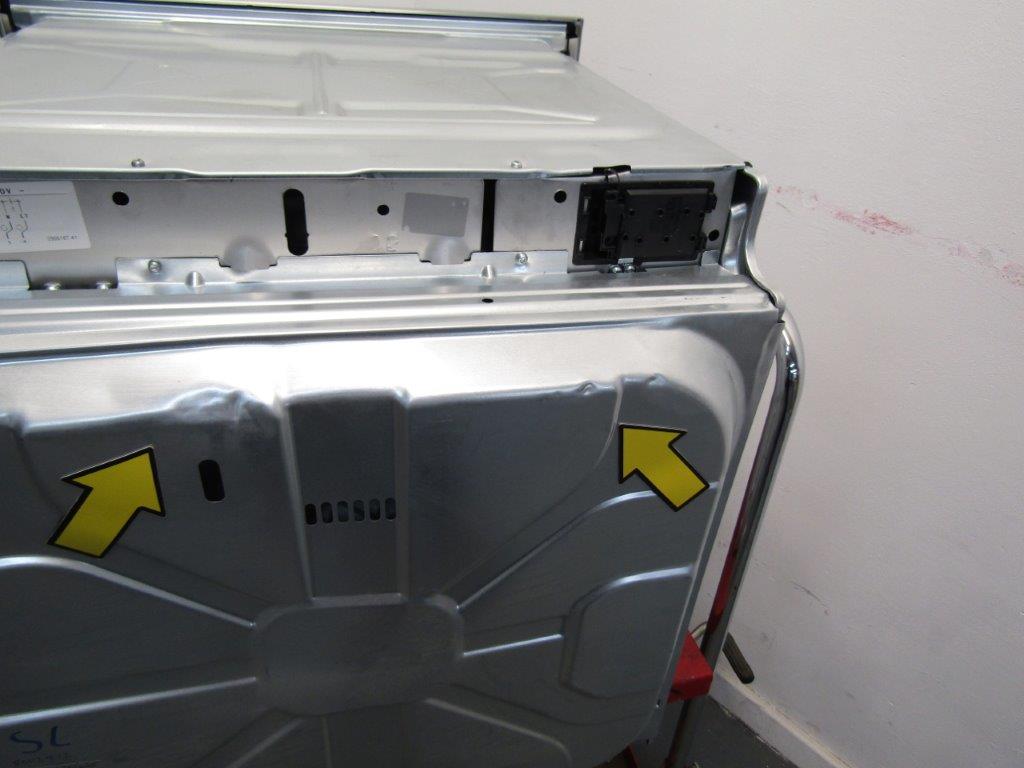 Zanussi ZOPNX6XN Single Oven Electric Built In in Stainless Steel REFURBISHED