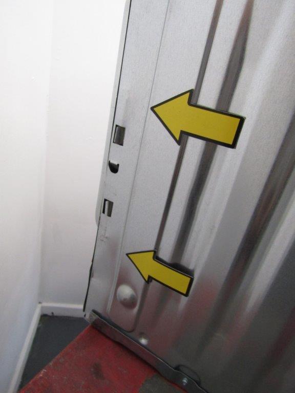 AEG BPK556260B Single Oven Electric Steambake Pyrolytic in Black GRADE A