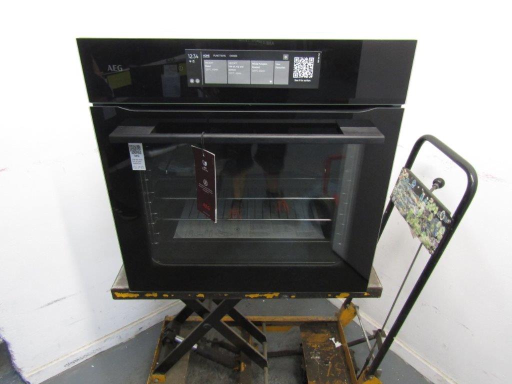 AEG NBT9P831AB ProAssist Pyrolytic Single Oven Gloss Black GRADE A