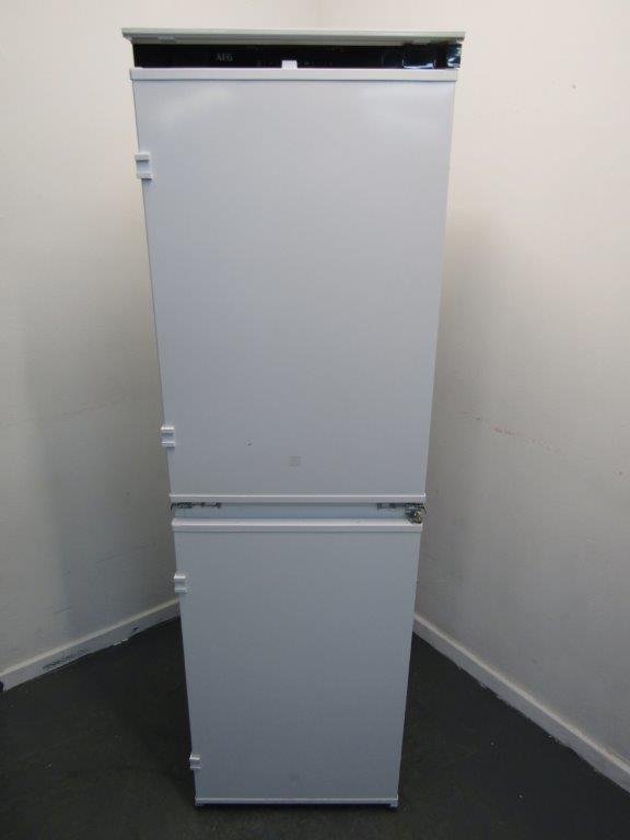 AEG OSC6T185ES Fridge Freezer Fully Integrated 50:50 No Frost Sliding GRADE A
