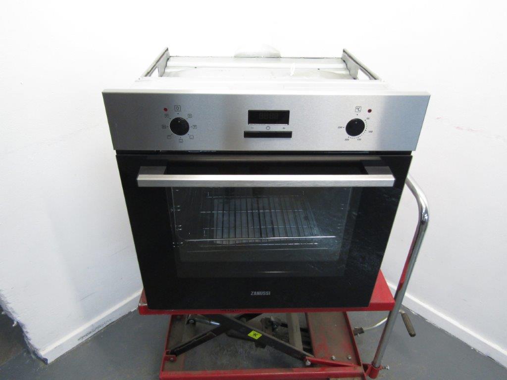 Zanussi ZOHTX2X2 Single Oven Electric in Stainless Steel GRADE B