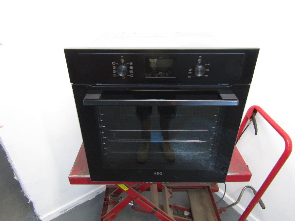 AEG BEX335011B Single Oven Electric Built in Black GRADE B
