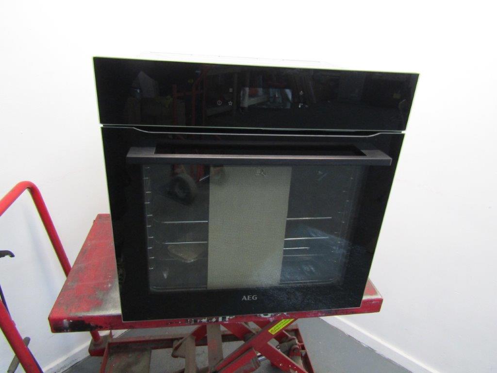 AEG BPK748380B Single Oven Electric Built In Pyrolytic in Black GRADE A