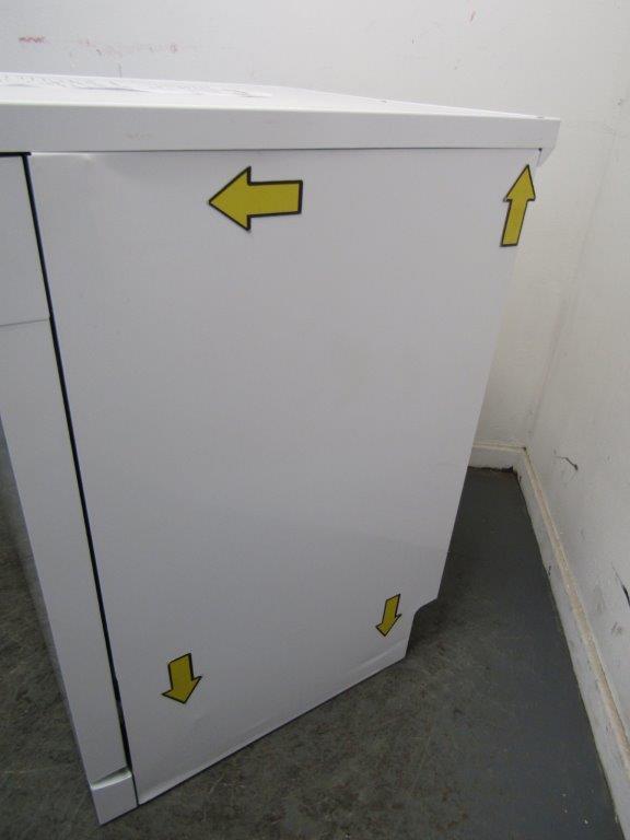Hisense HS673C60WUK Freestanding Fullsize Dishwasher in White GRADE B