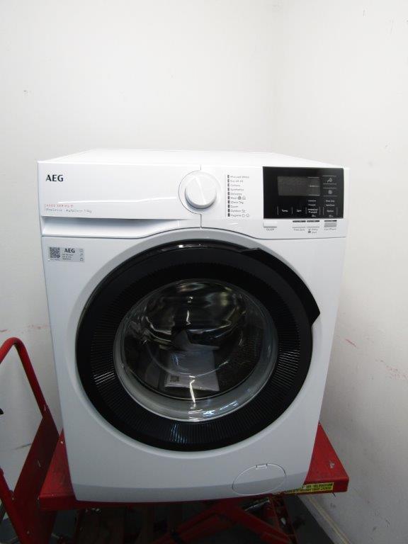 AEG LFR61944AD Washing Machine 9kg 1400rpm in White GRADE A