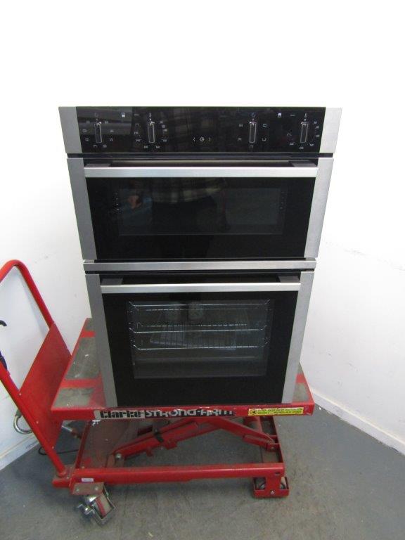 Neff U1ACE2HN0B Double Oven Electric Built In Black & Stainless Steel GRADE B