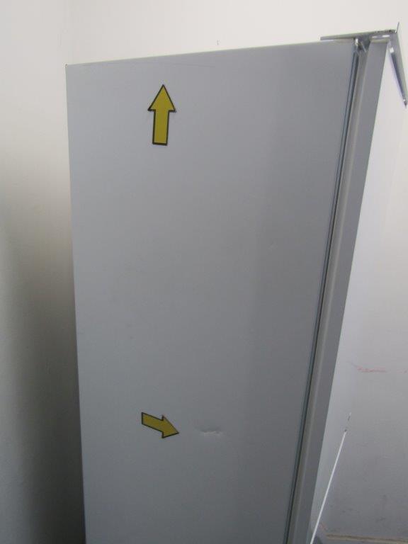 Zanussi ZNFN18FS5 Fridge Freezer Integrated 50:50 Low Frost Sliding GRADE A