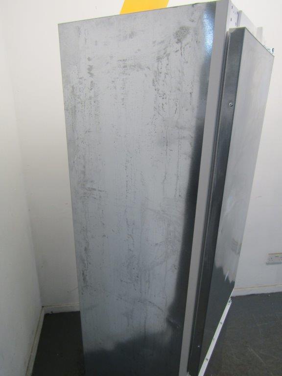 Bosch KIV87NSF0G Fully Integrated 70:30 Fridge Freezer REFURBISHED