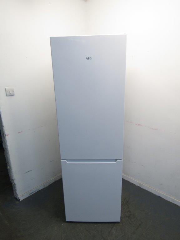AEG ORC5S331EW 60cm Low Frost Fridge Freezer in White GRADE A