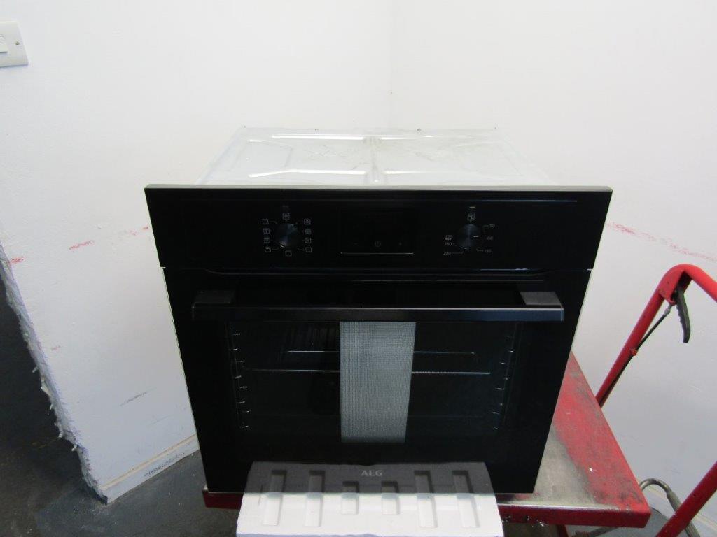 AEG BEX335011B Single Oven Electric Built in Black GRADE A