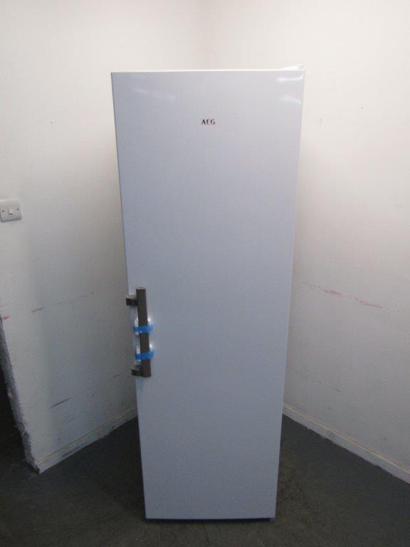 AEG ORK7M391EW 390 Litres E Rated Tall Larder Fridge in White GRADE B