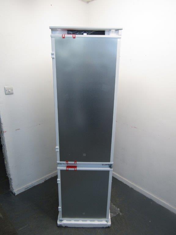 AEG SCE819E5TS Fridge Freezer Fully Integrated Extra Height 70:30 GRADE A