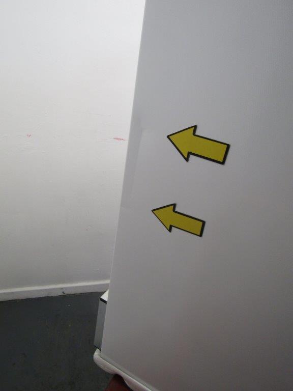 Lec PPGR158BT-UK Pharmacy Refrigerator Glass Door 158L White GRADE A