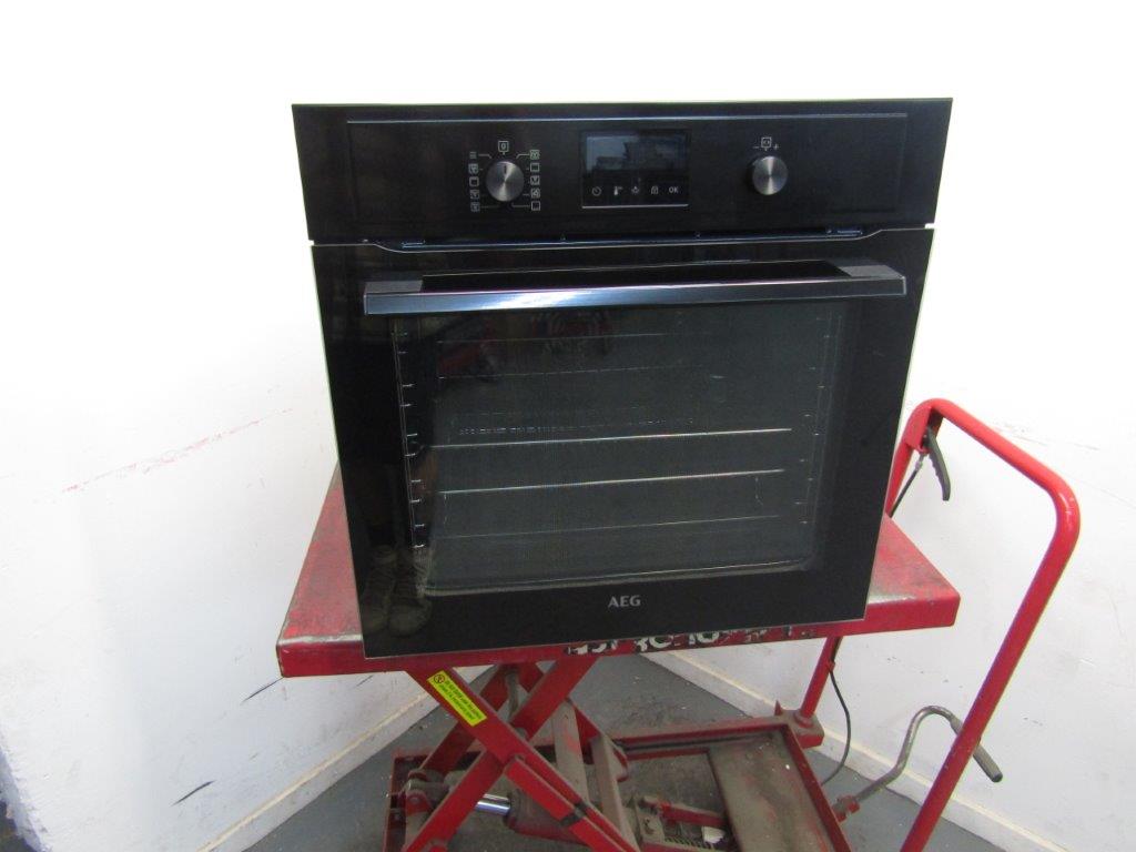 AEG BPX535A61B Single Oven Electric Built in Pyrolytic in Black REFURBISHED