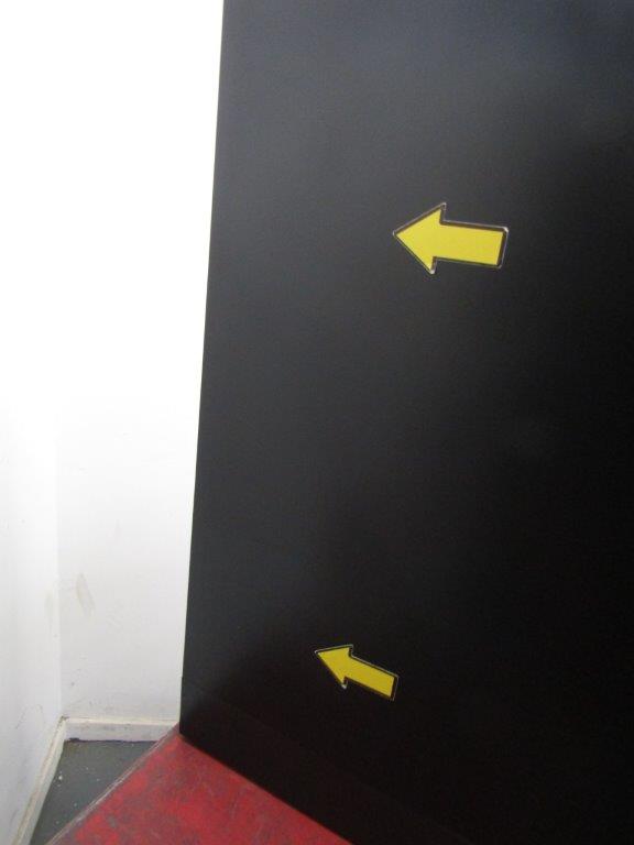 AEG AWUS018B7B Wine Cooler 18 Bottle Capacity Integrated in Black GRADE B