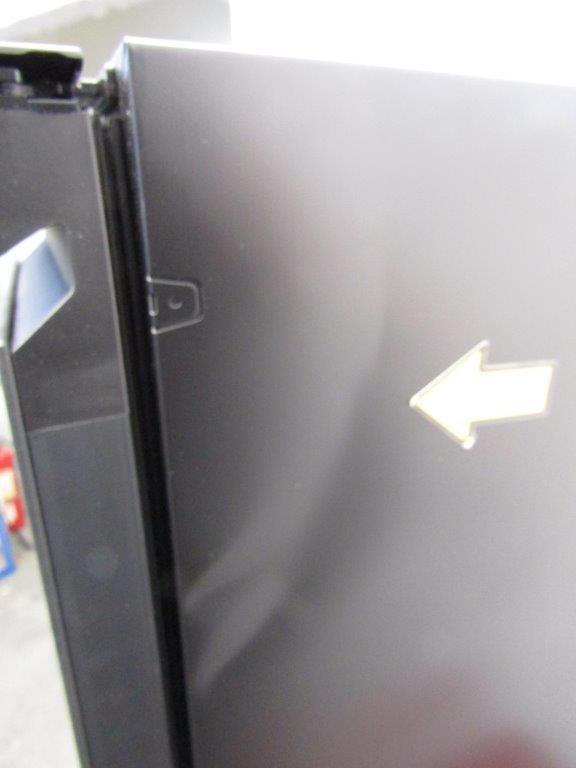 AEG AWUS018B7B Wine Cooler 18 Bottle Capacity Integrated in Black GRADE B