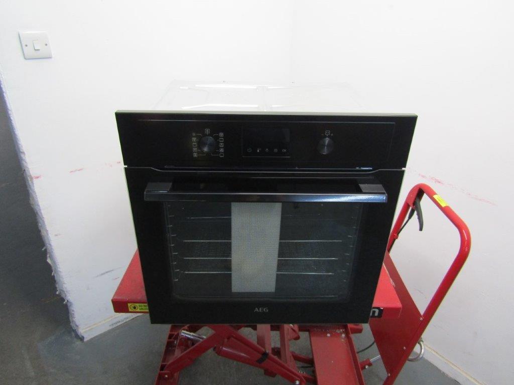 AEG BPX535A61B Single Oven Electric Built in Pyrolytic in Black GRADE A