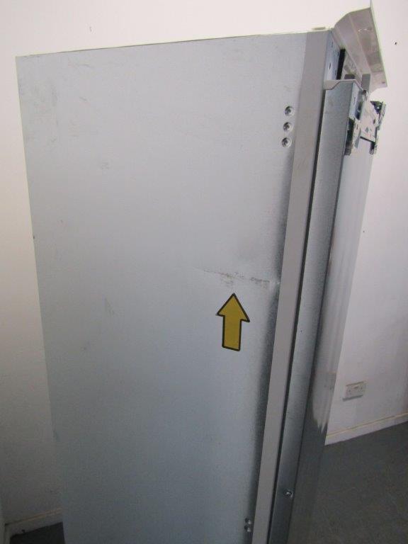 Neff KI1812FE0G Larder Fridge Fully Integrated Tall Fixed Hinge GRADE A