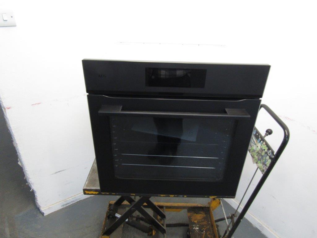 AEG NBE7P731AT MealAssist Pyrolytic Single Oven in Matt Black REFURBISHED