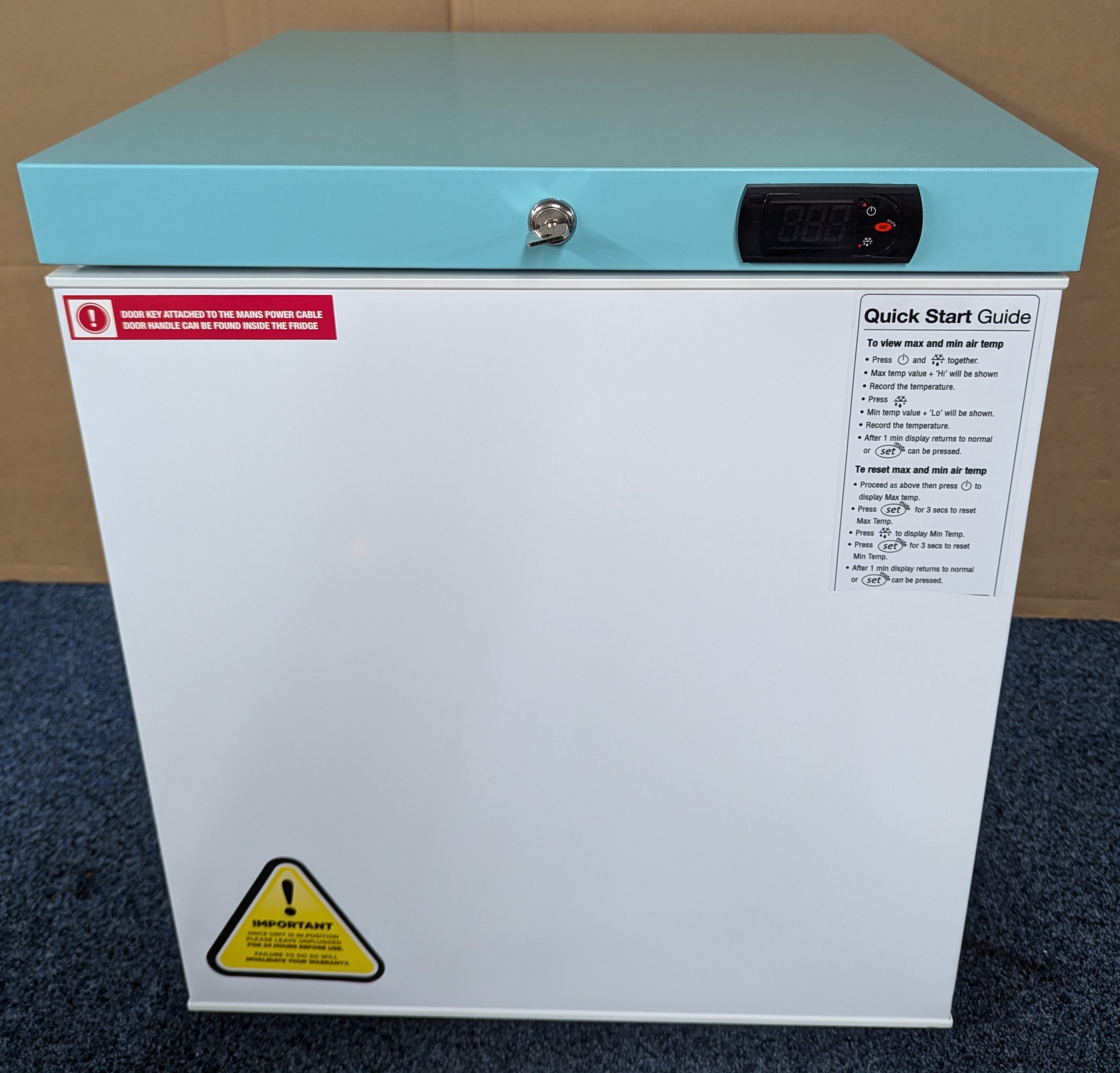 Laboratory Freezer LSFSF39DC 39L Countertop Solid Door in White GRADE A