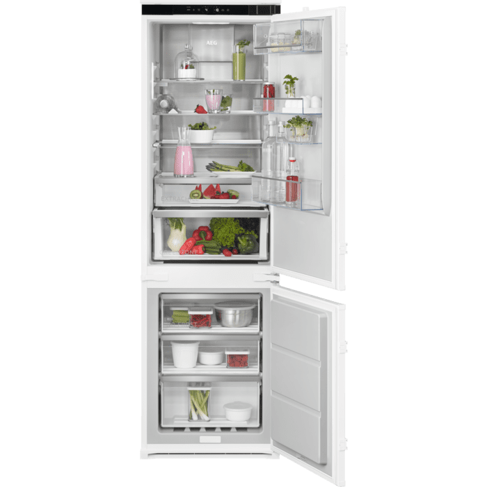 AEG TSC8M181CS Fridge Freezer Integrated 70:30 Frost Free Sliding